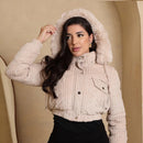 Jaqueta Puffer Cotelê Canelado Forrada Peluciada Feminina Com Capuz Removível Cropped Tendencia